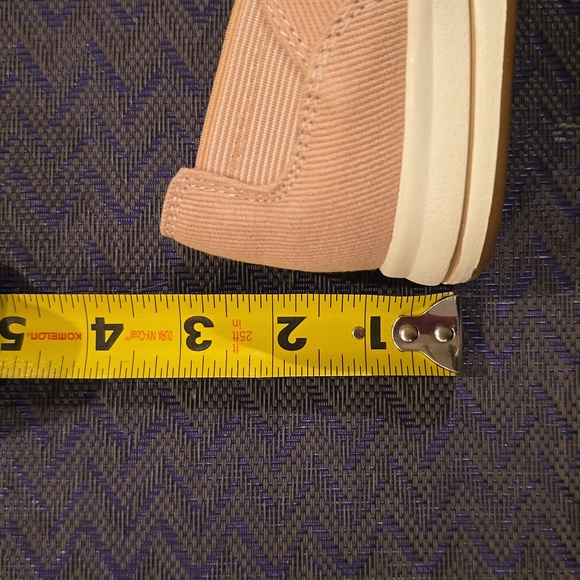 CLARKS BRAND WOMEN'S TAUPE "CLOUDSTEPPERS" "BREEZE SKIP" SLIP ON SHOES SIZE 7.5M - Picture 11 of 12